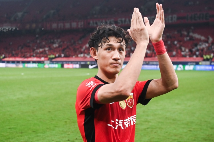 星空体育官方网站-东体:海港取胜积分成功转正,王燊超绝杀球展现穆斯卡特战术要求